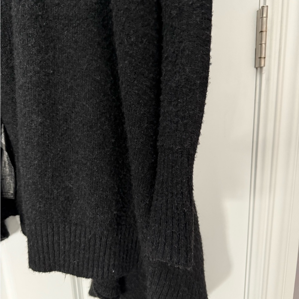 Zara | Oversized Long Sleeve Sweater - Picture 3 of 9